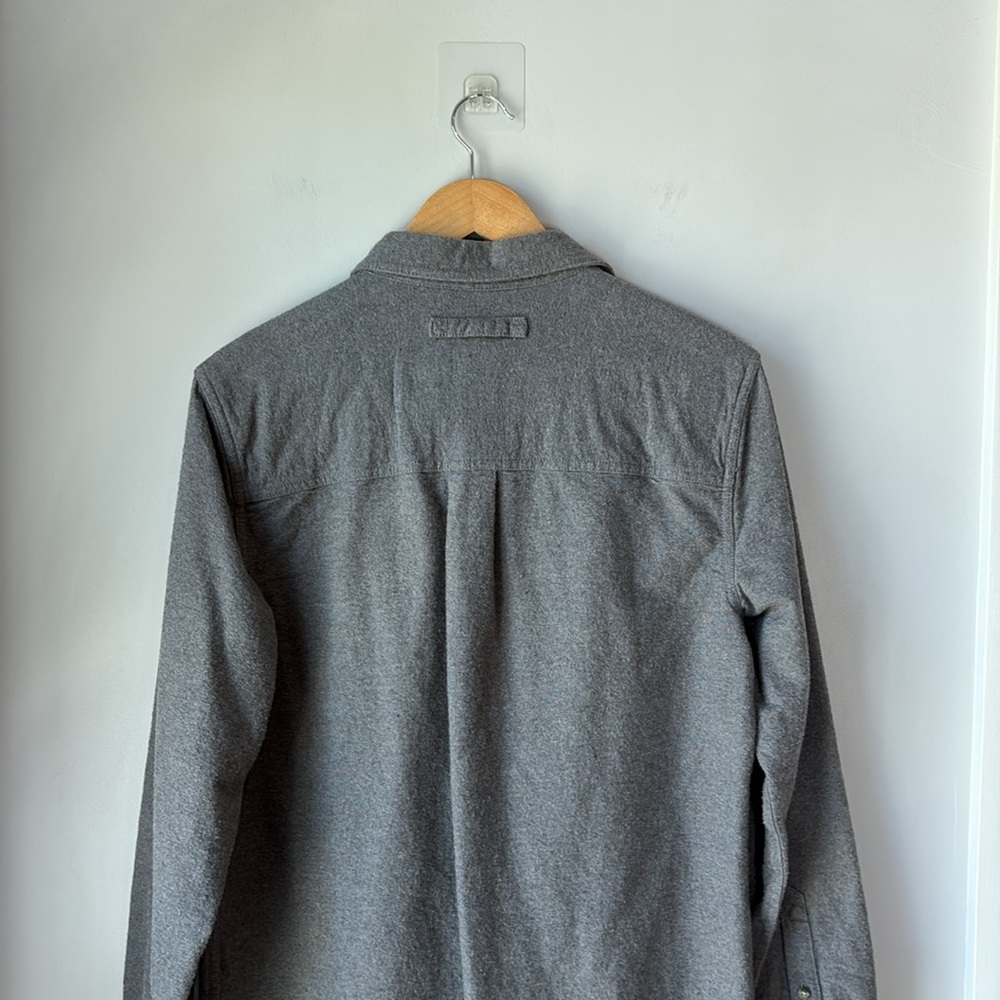 Legendary Whitetails Shirt Men's Medium Flannel Chamois Button Up Gray Corduroy - Picture 6 of 7